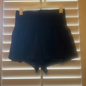LULULEMON Black High-Waisted Shorts with pocket and spandex underneath